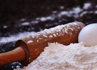 czym zastąpić mąkę ziemniaczaną