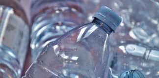 Czym skleić plastikowe butelki?