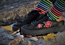 Jak dbać o białe sneakersy? Jak dbać o białe sneakersy?