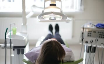 Sprzęt i akcesoria dentystyczne